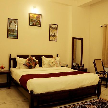 Tripli Udaipur Hotel ภายนอก รูปภาพ