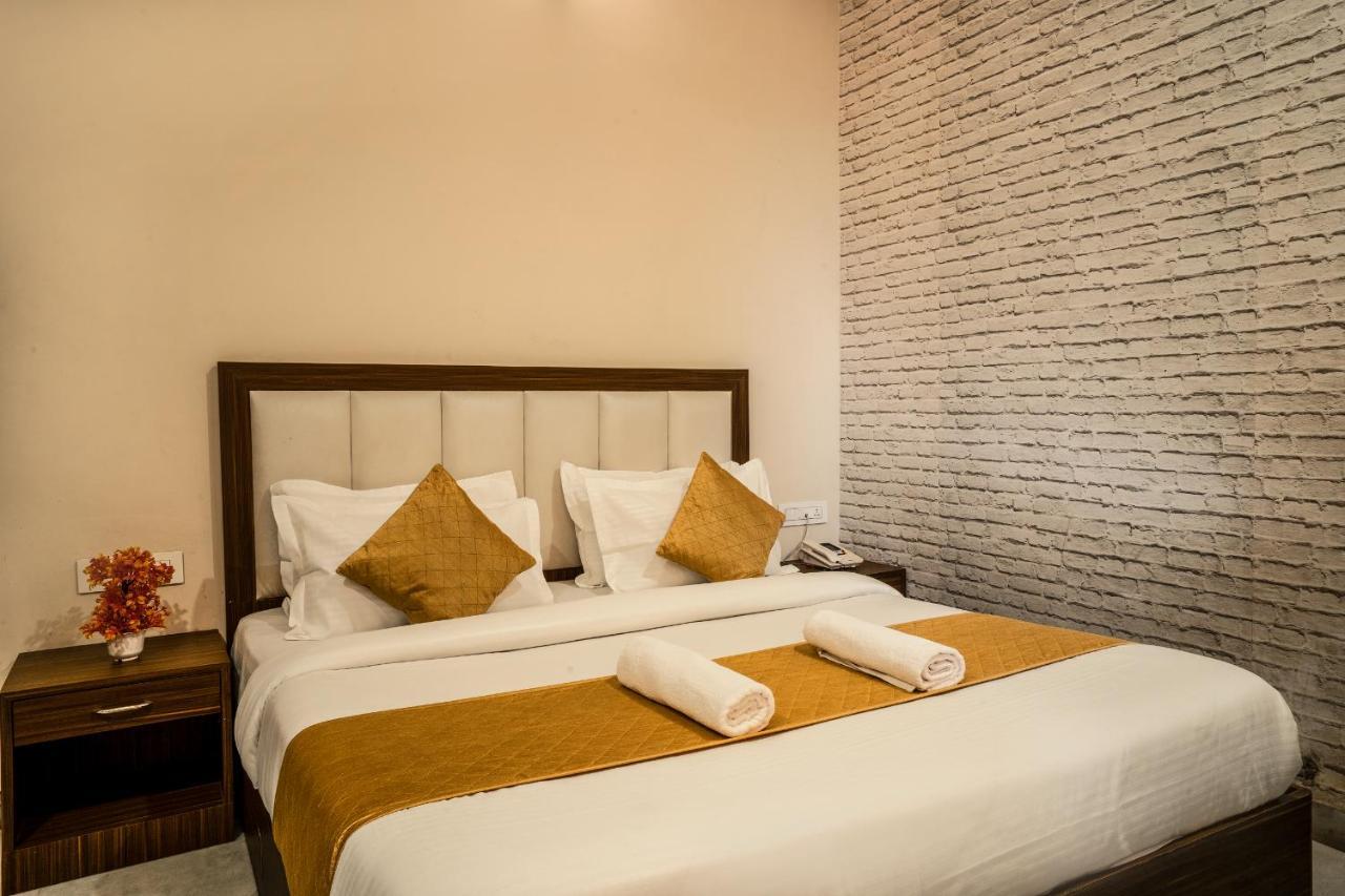 Tripli Udaipur Hotel ภายนอก รูปภาพ