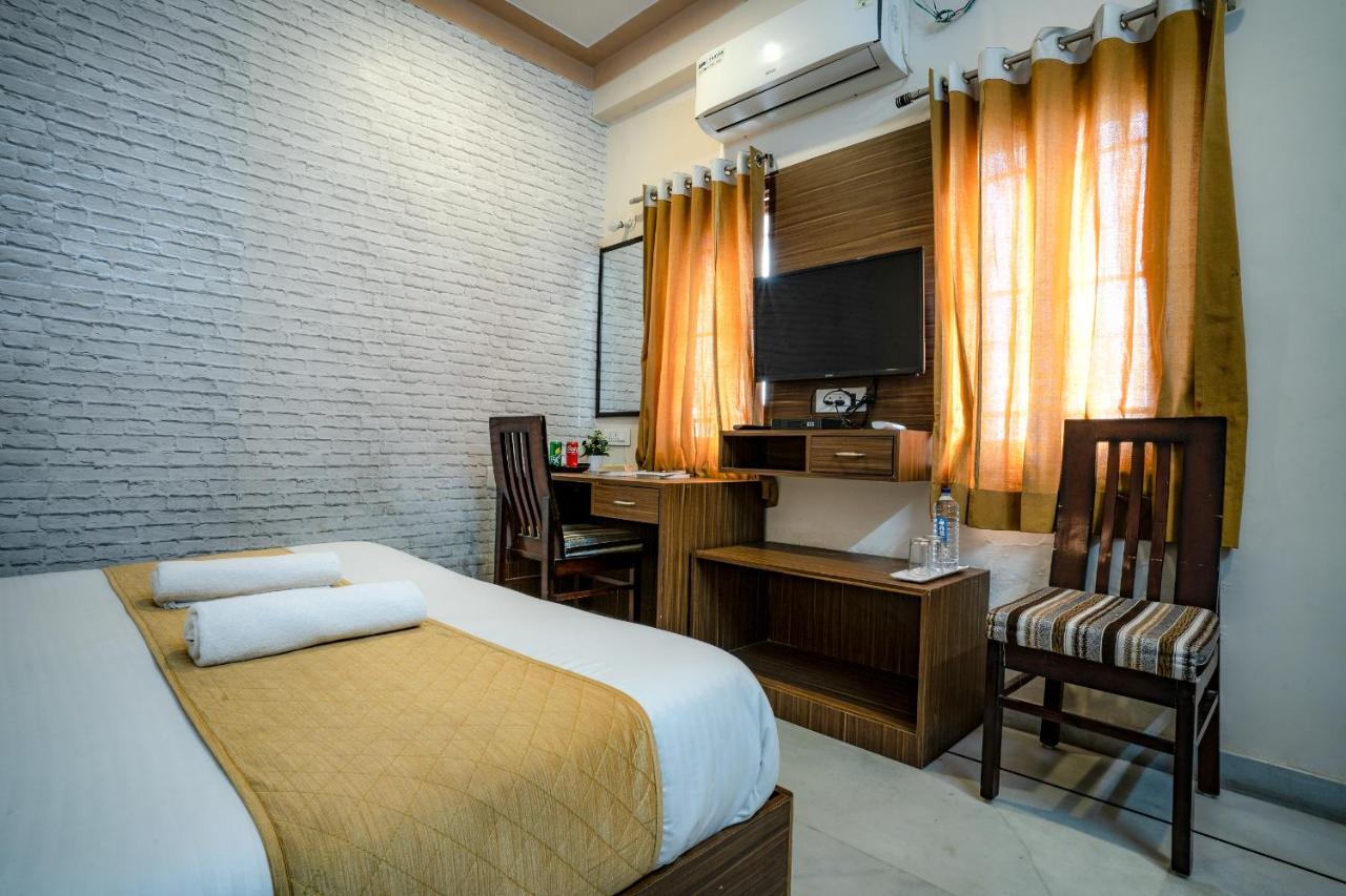 Tripli Udaipur Hotel ภายนอก รูปภาพ