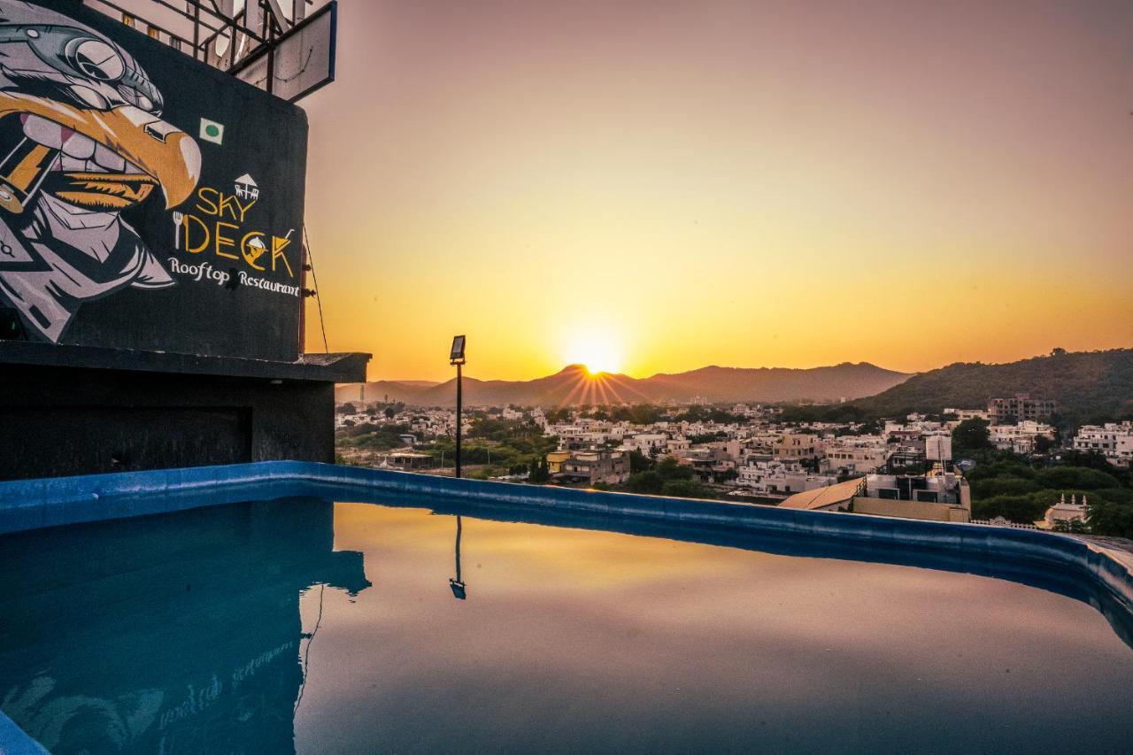 Tripli Udaipur Hotel ภายนอก รูปภาพ