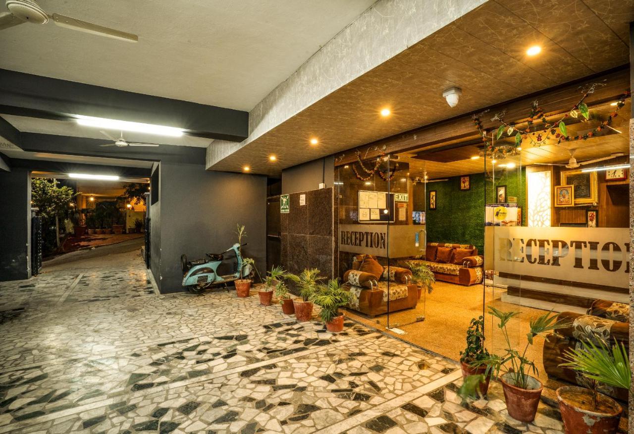 Tripli Udaipur Hotel ภายนอก รูปภาพ