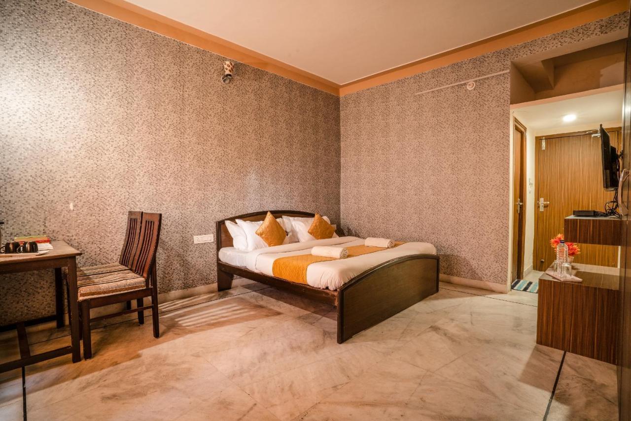 Tripli Udaipur Hotel ภายนอก รูปภาพ