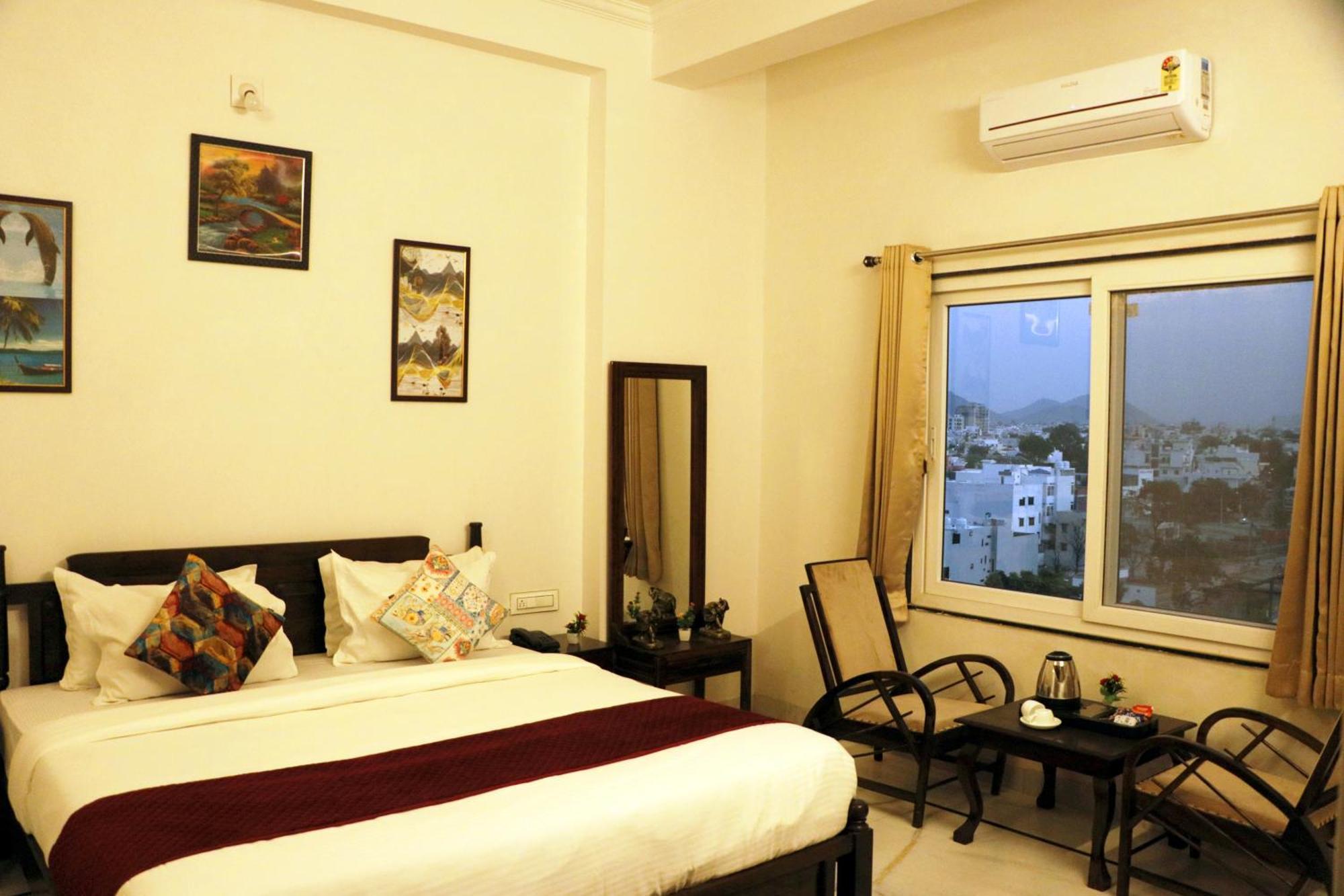 Tripli Udaipur Hotel ภายนอก รูปภาพ