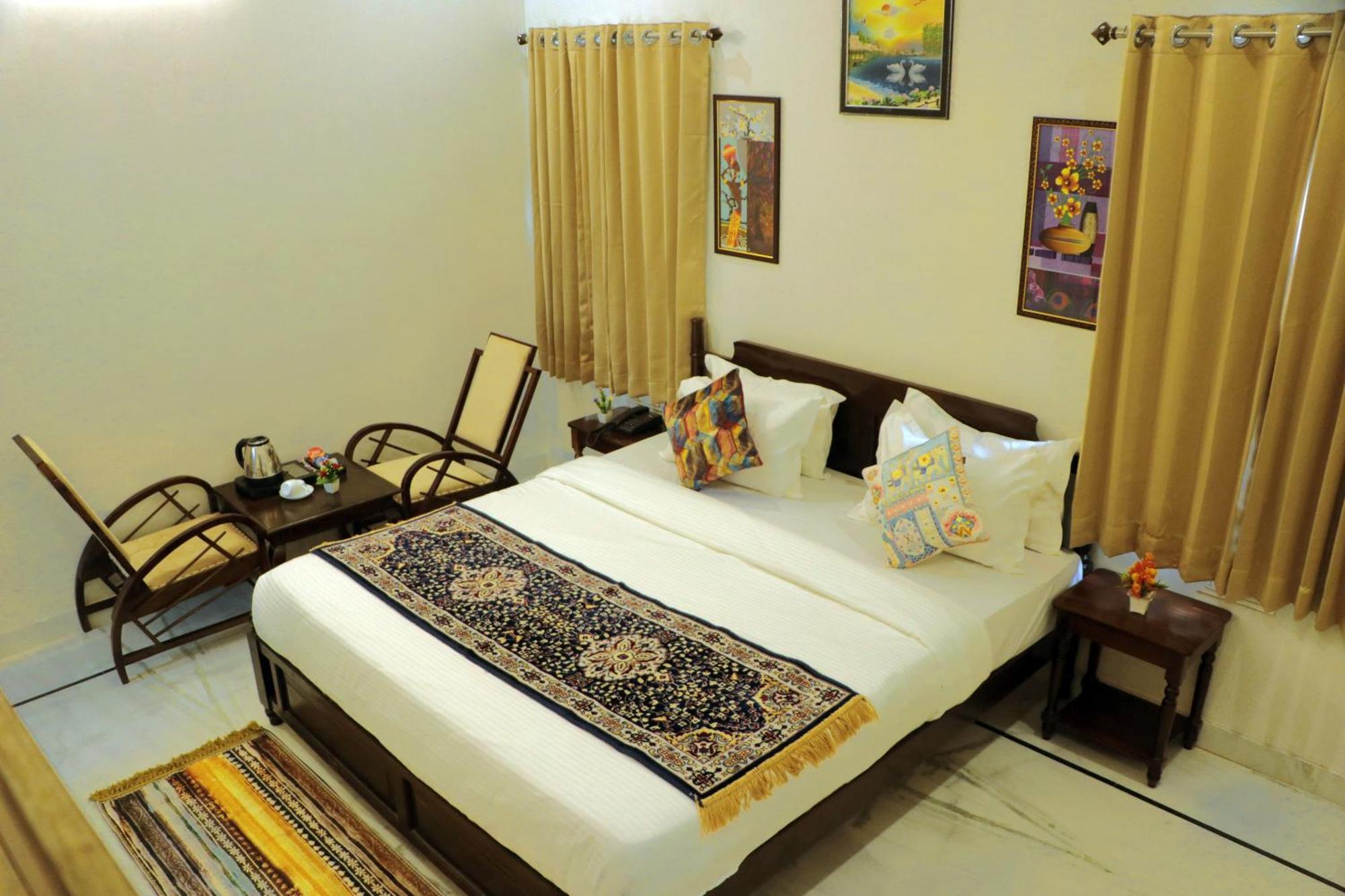 Tripli Udaipur Hotel ภายนอก รูปภาพ